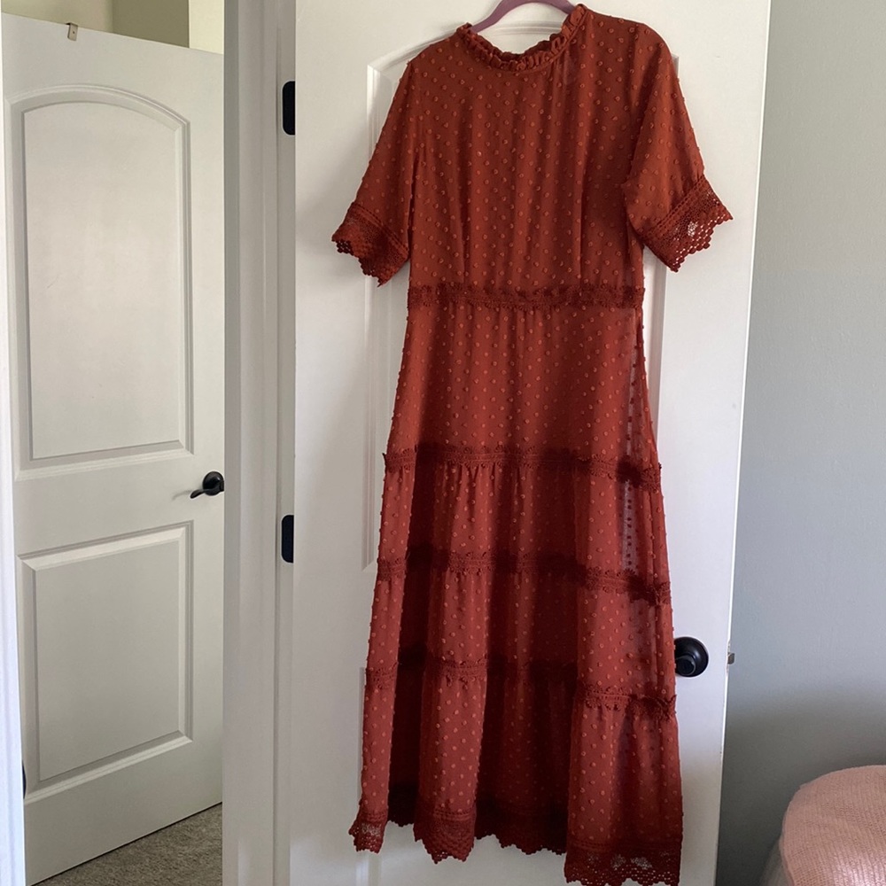 Lulus rust midi dress size large
